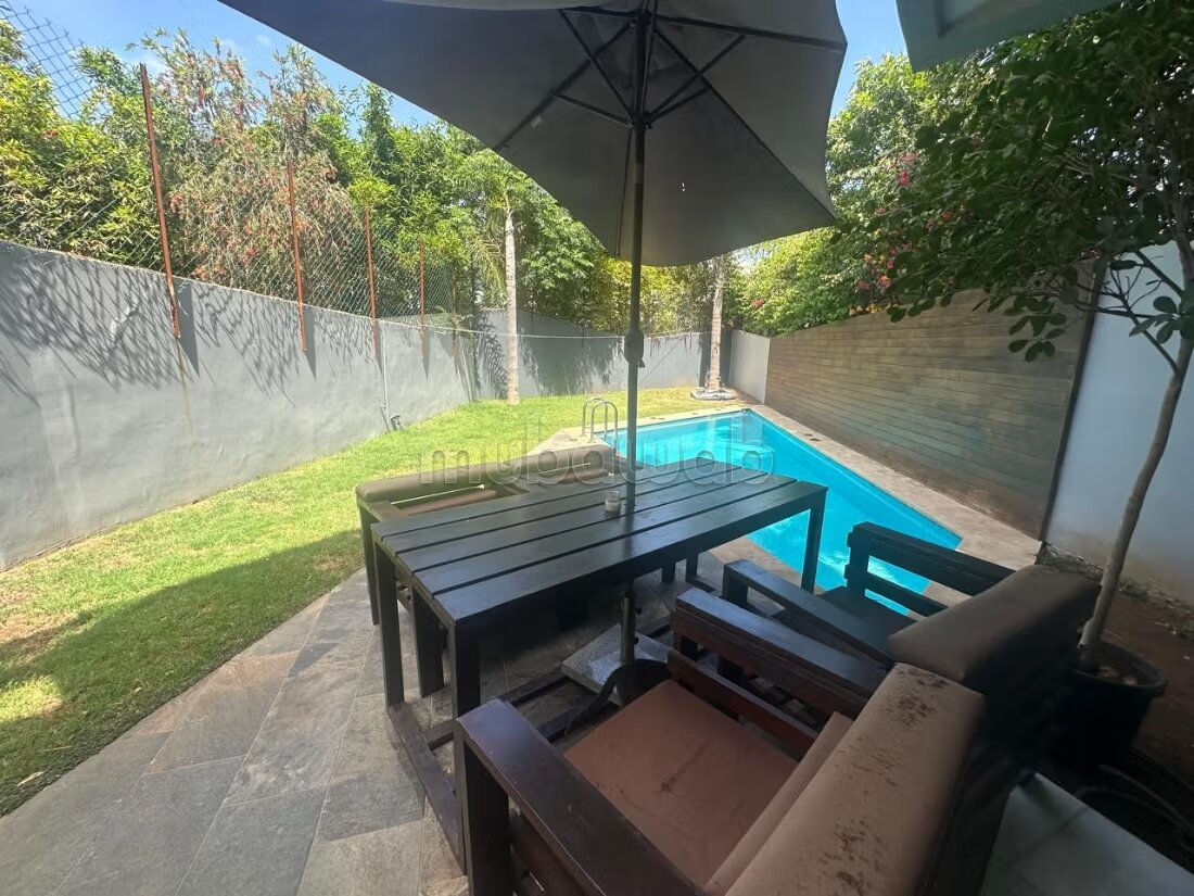 فيلا للبيع في الدار البيضاء — Photo 2