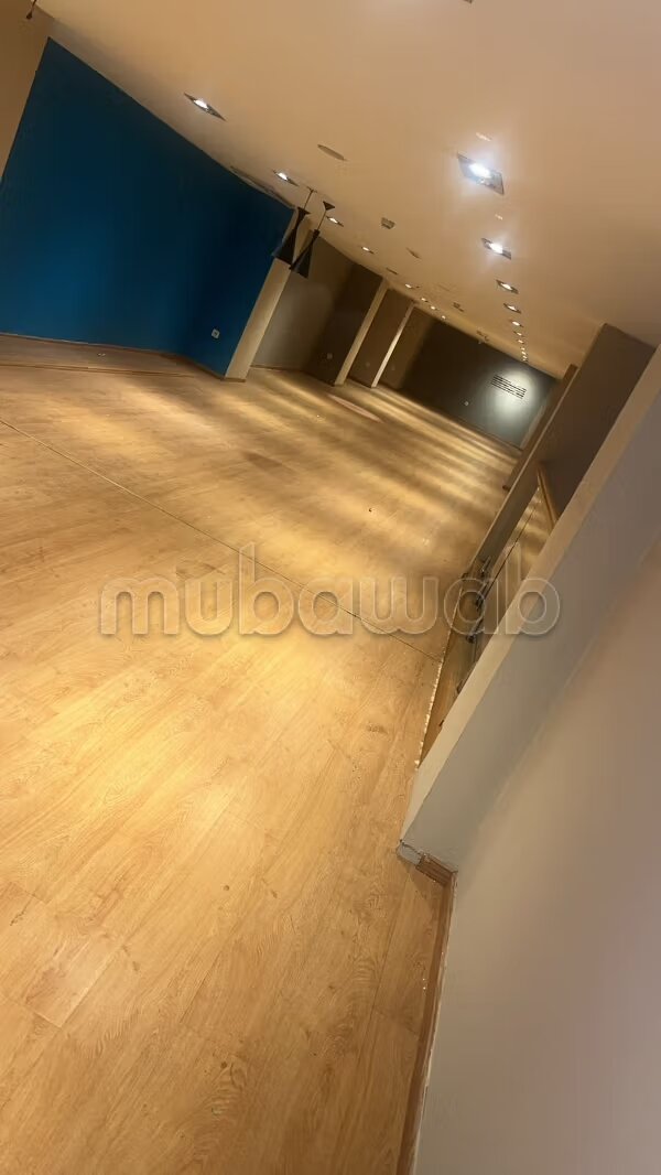 Office 2514 m² for rent in Casablanca — Photo 4