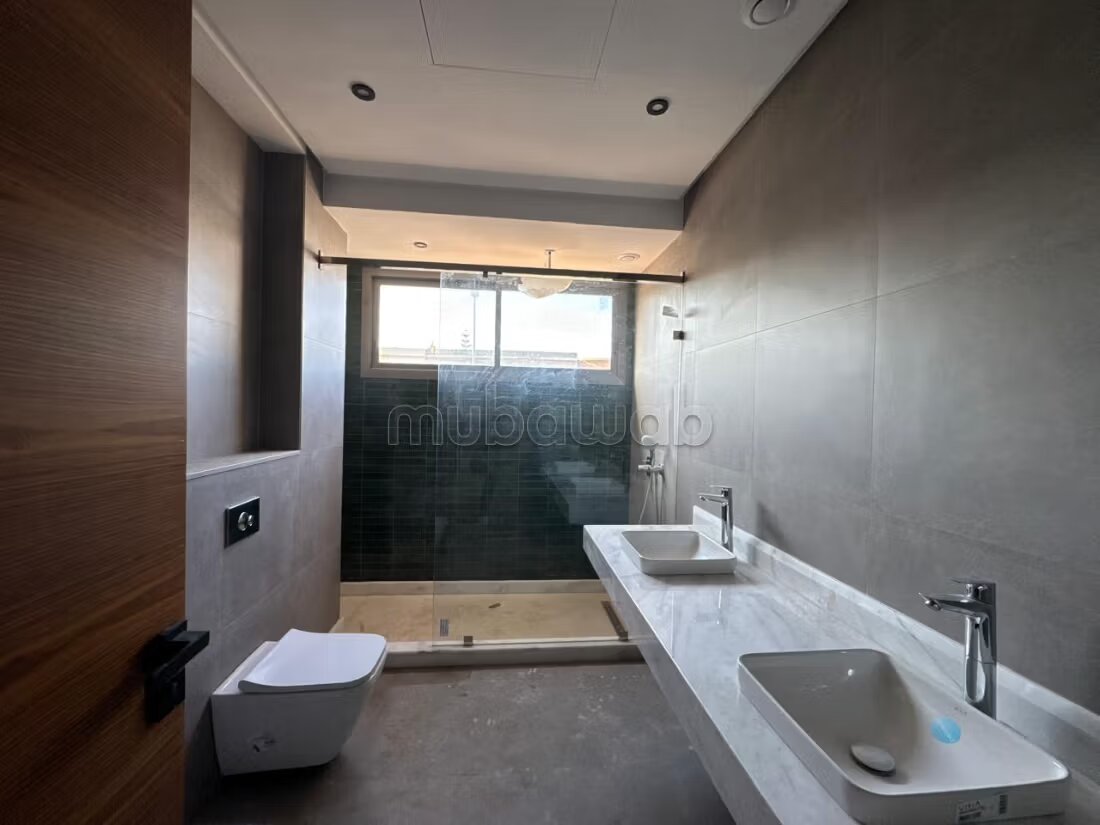 Villa 500 m² for rent in Ain Diab, Casablanca — Photo 10