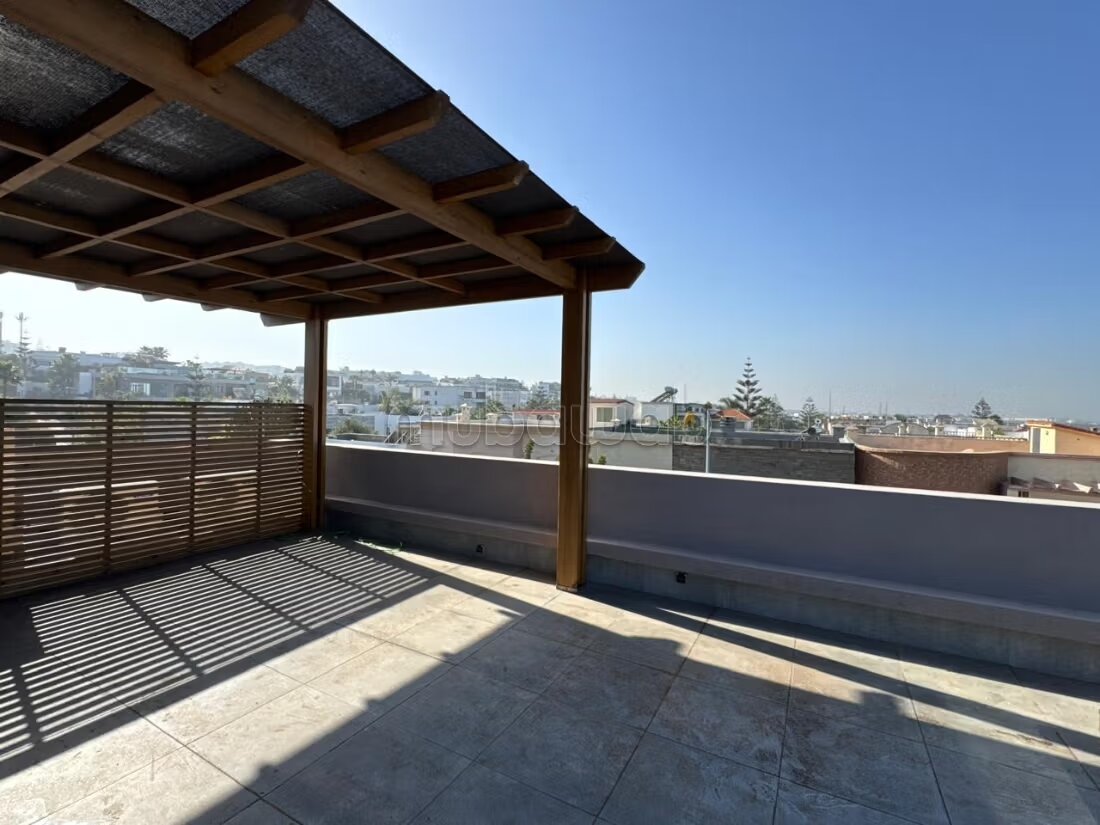 Villa 500 m² for rent in Ain Diab, Casablanca — Photo 12