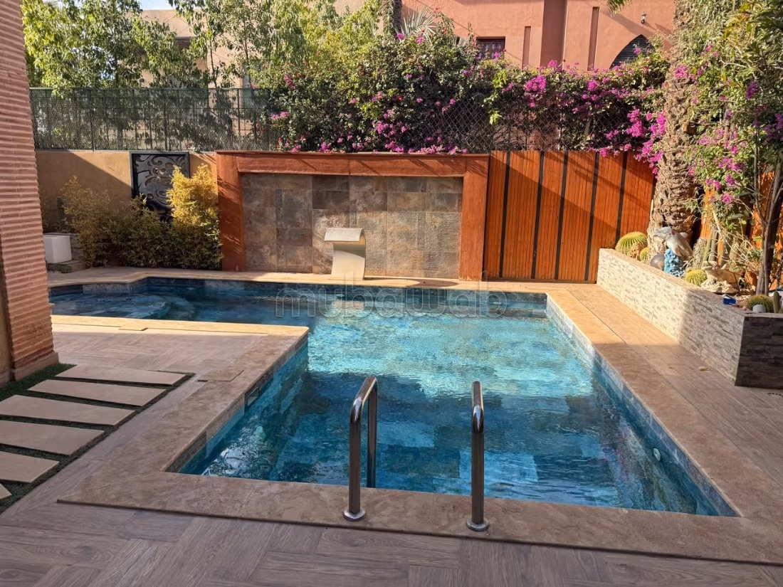 Villa for rent 500 m² in Marrakech (Targa) — Photo 2