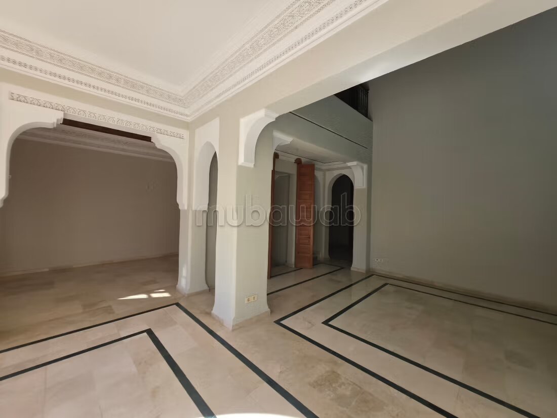 Villa for rent 500 m² in Marrakech (Targa) — Photo 16