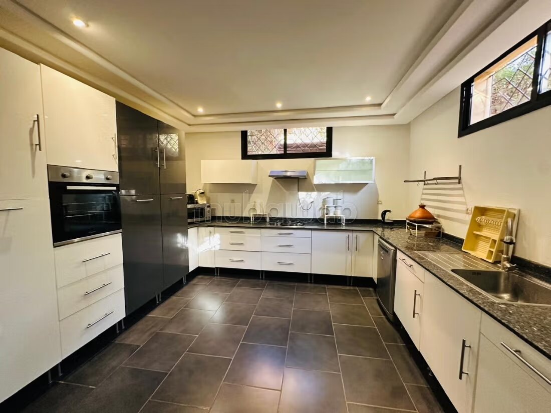 Villa for rent 500 m² in Marrakech (Targa) — Photo 112
