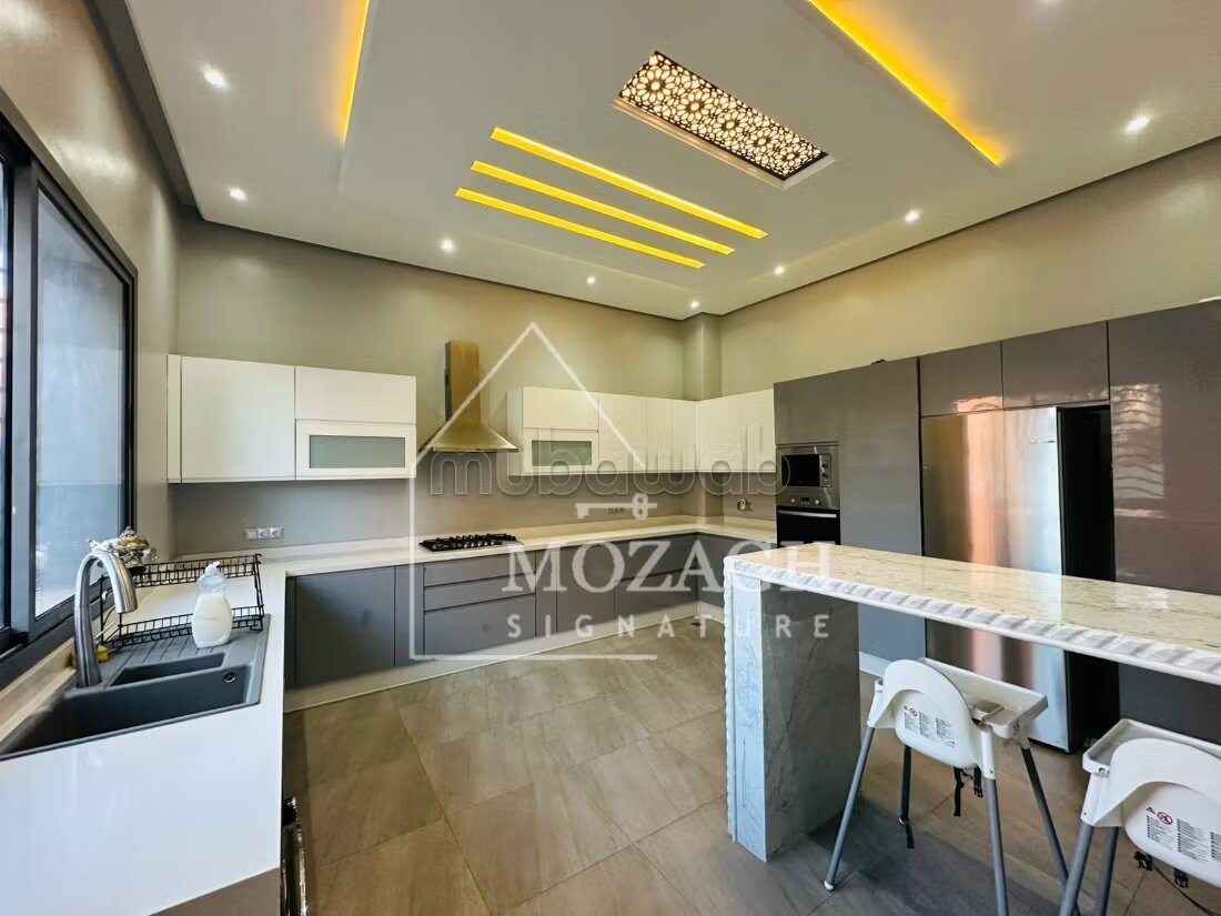 Villa for rent 500 m² in Marrakech (Targa) — Photo 547