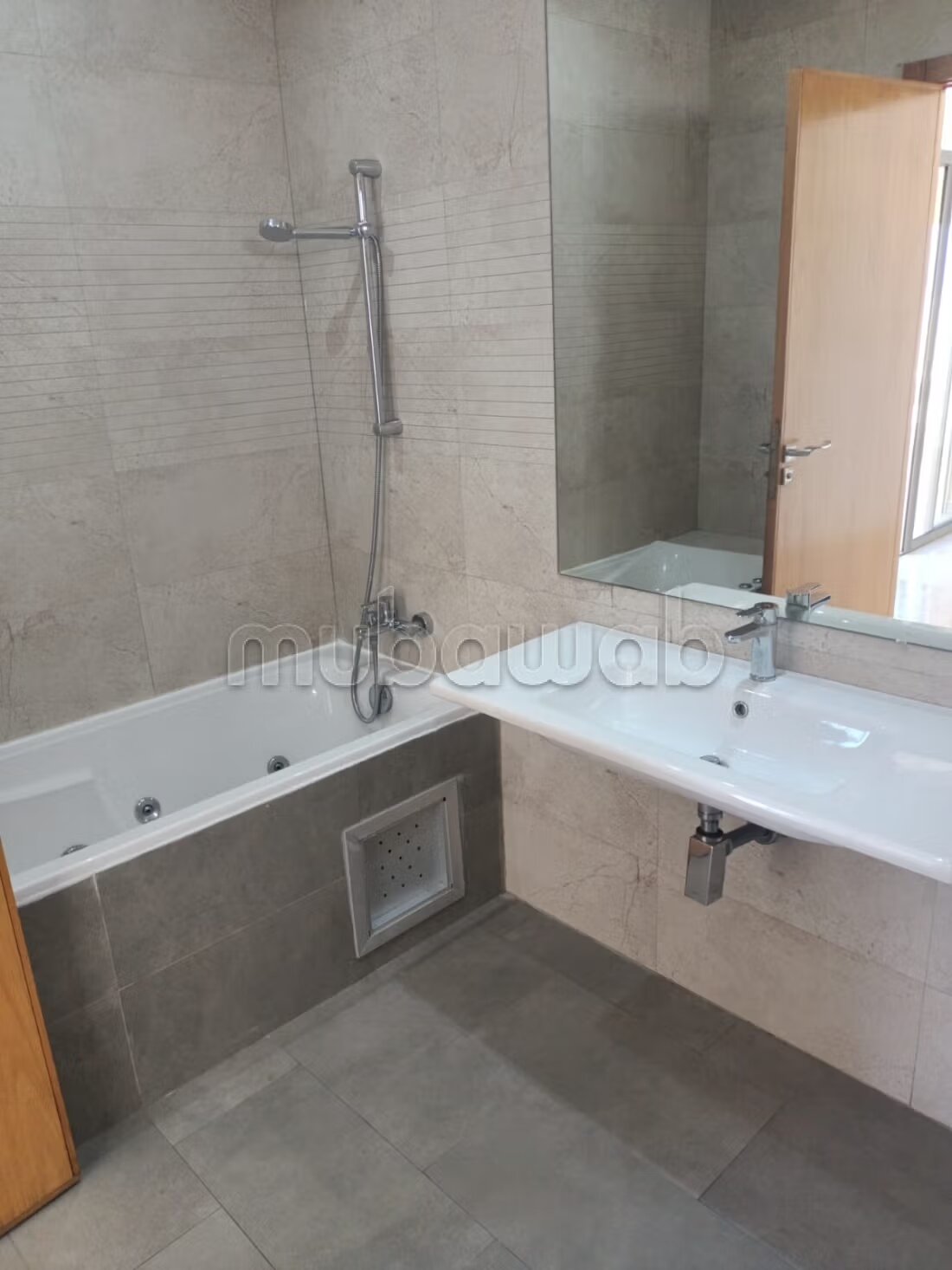 Appartement 163 m² à louer à Casablanca — Photo 6