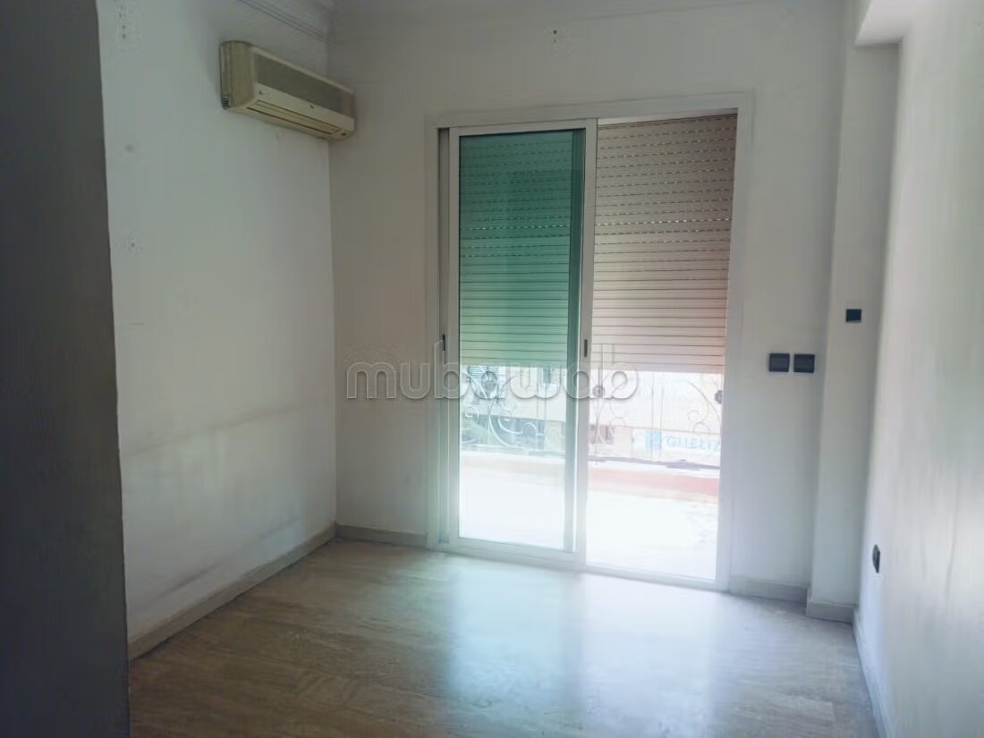Apartment 76 m² for rent in Marrakech (near Victor Hugo) — Photo 11