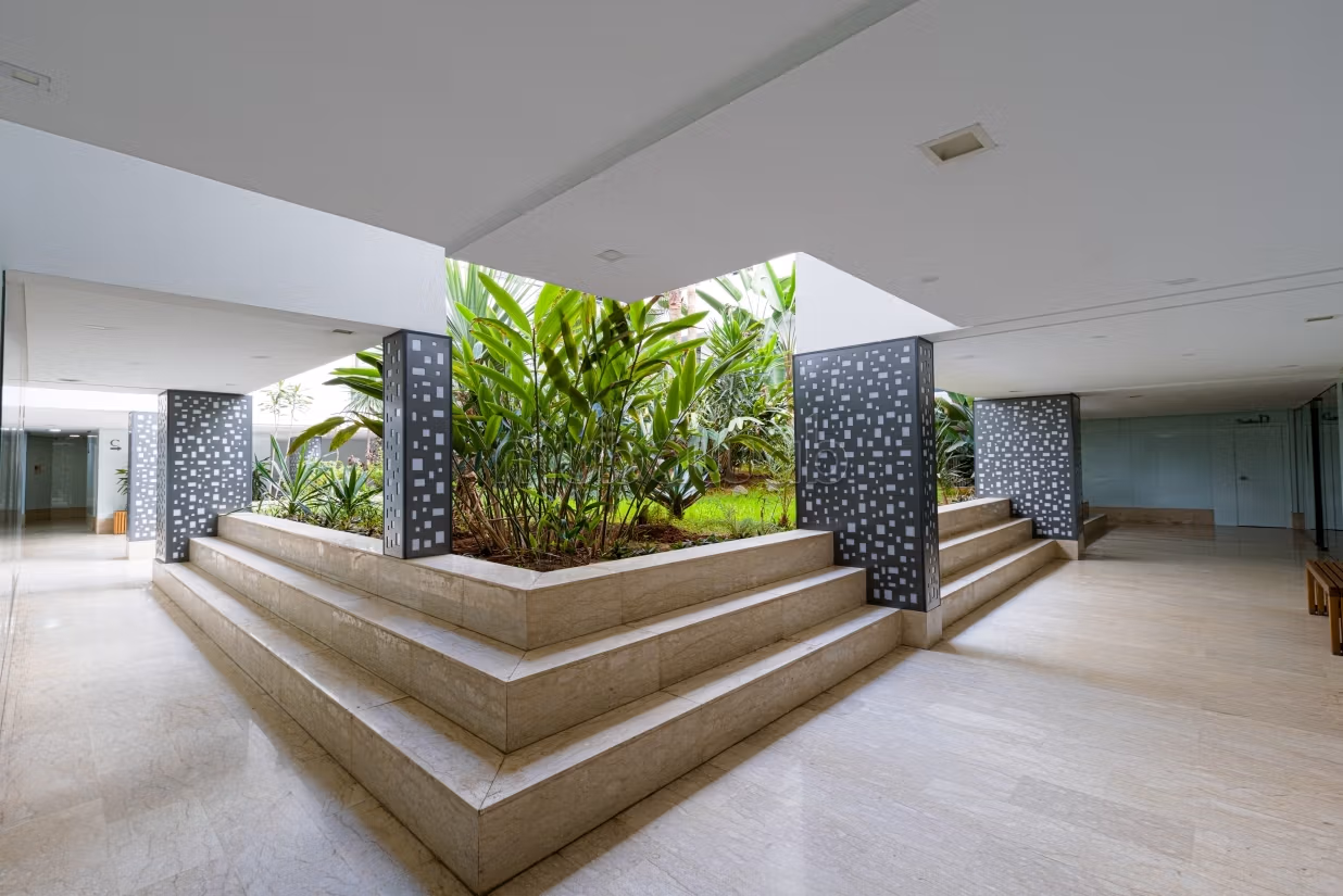 Furnished apartment 68 m² for rent in Casablanca — Photo 14