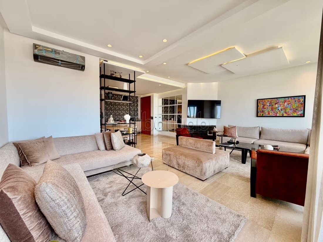 Apartment 140 m² for rent in Casablanca — Photo 3
