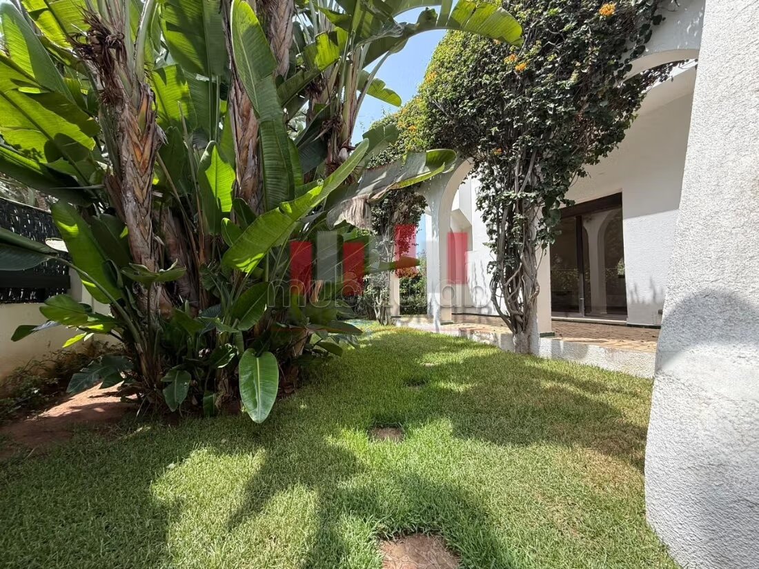 Villa 500 m² for Rent in الدار البيضاء — Photo 12
