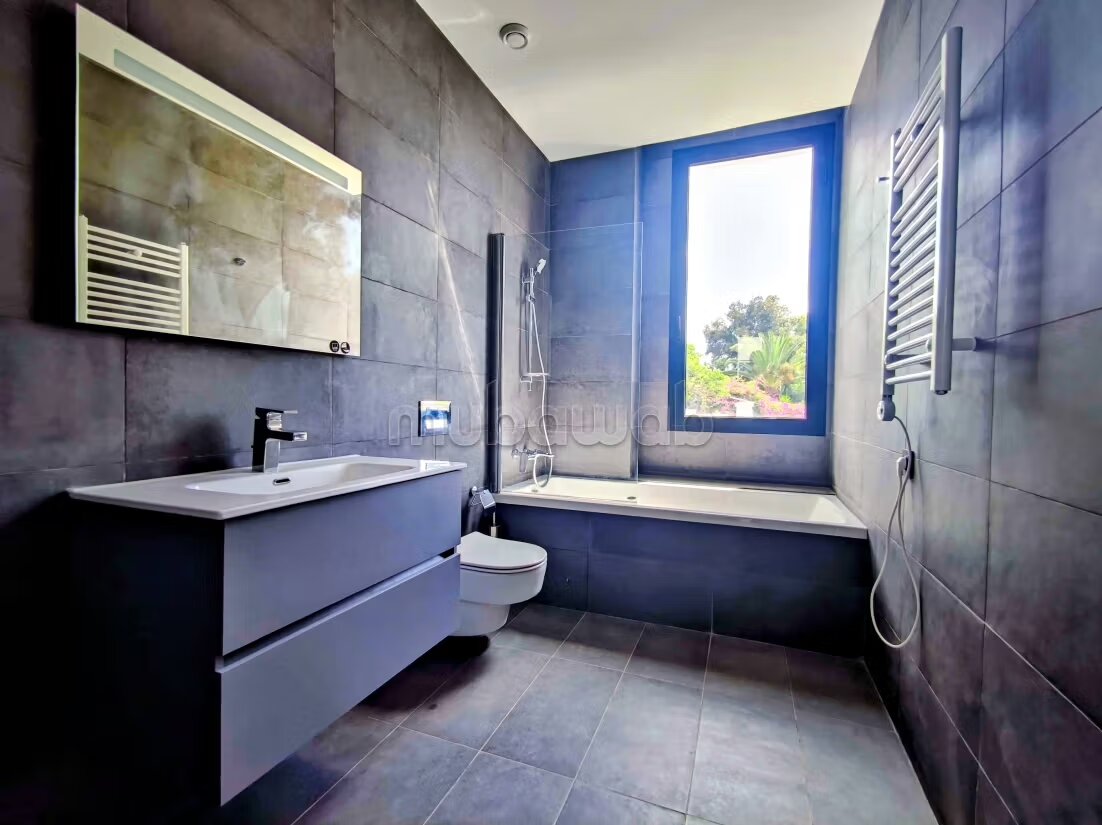 Villa 500 m² à louer à Casablanca — Photo 9