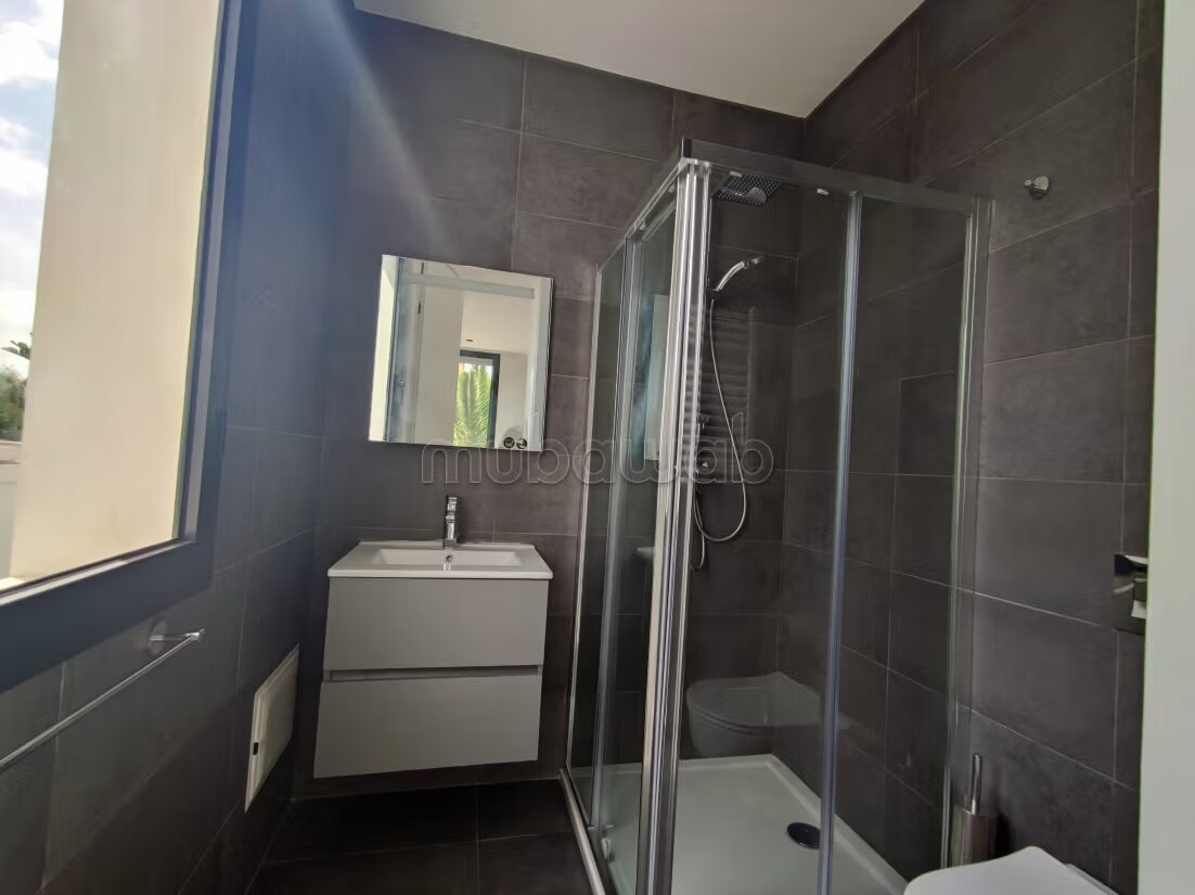 Villa 500 m² à louer à Casablanca — Photo 8