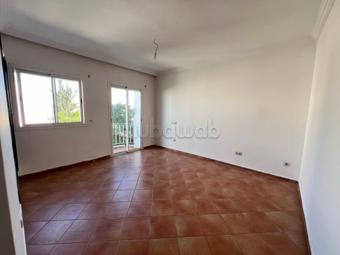 Villa 200 m² à louer à Dar Bouazza — Photo 10
