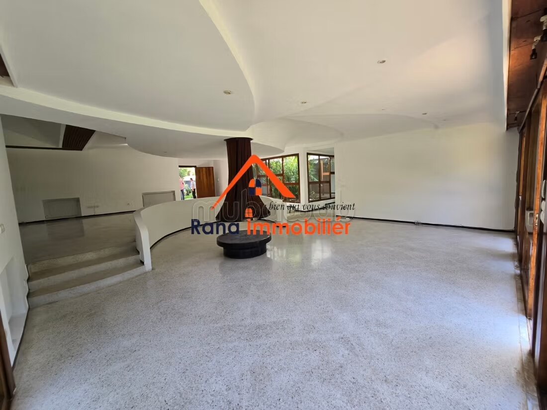 Villa 2000 m² for Rent in Rabat on Souissi — Photo 7
