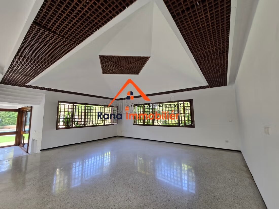 Villa 2000 m² for Rent in Rabat on Souissi — Photo 18