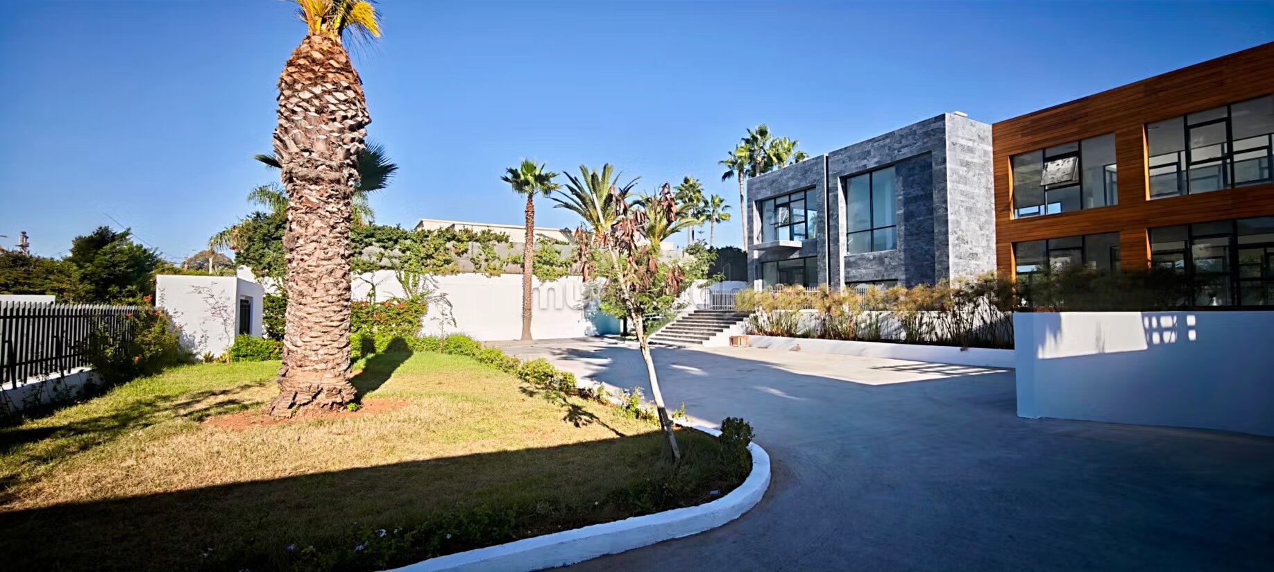 Bureau 2000 m² à louer à Souissi, Rabat — Photo 31