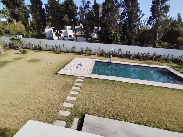 Villa 1300 m² à louer à Rabat — Photo 29