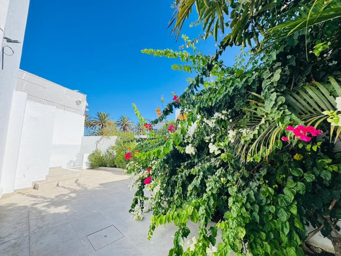 Villa 450 m² à louer à Casablanca — Photo 4