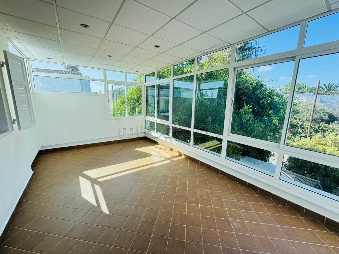 Villa 450 m² à louer à Casablanca — Photo 24