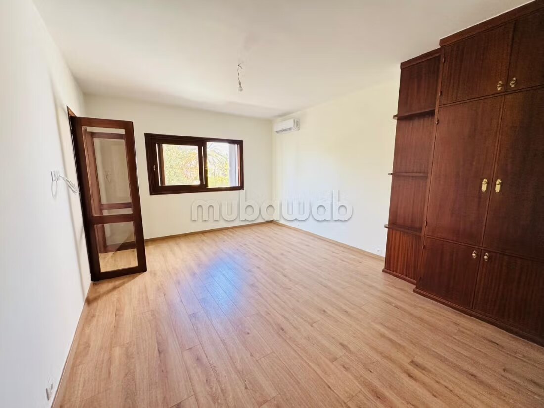 Villa 450 m² à louer à Casablanca — Photo 17