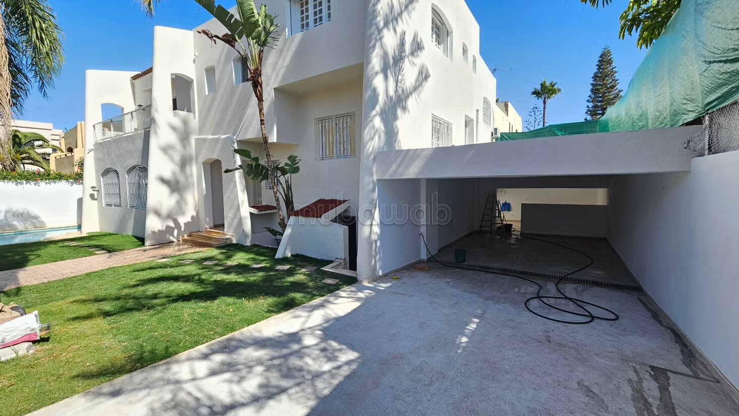 Villa 5 chambres avec piscine en location à Casablanca — Photo 3