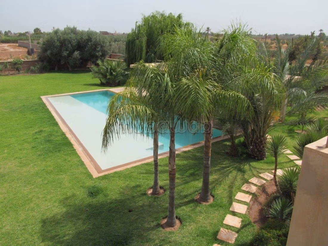 Villa 400 m² à louer à Marrakech — Photo 2