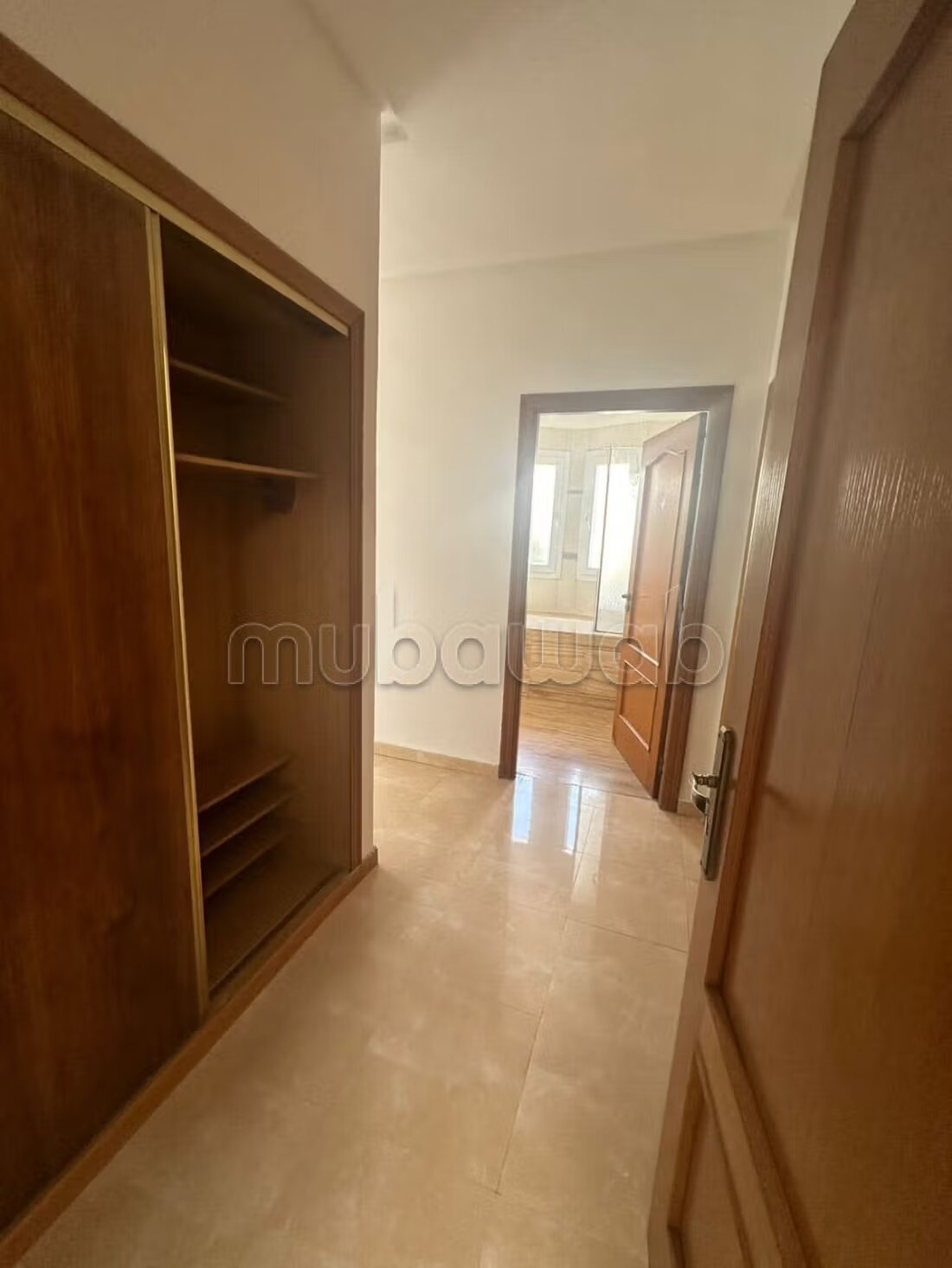 فيلا للايجار في الدار البيضاء. 600 م² — Photo 27