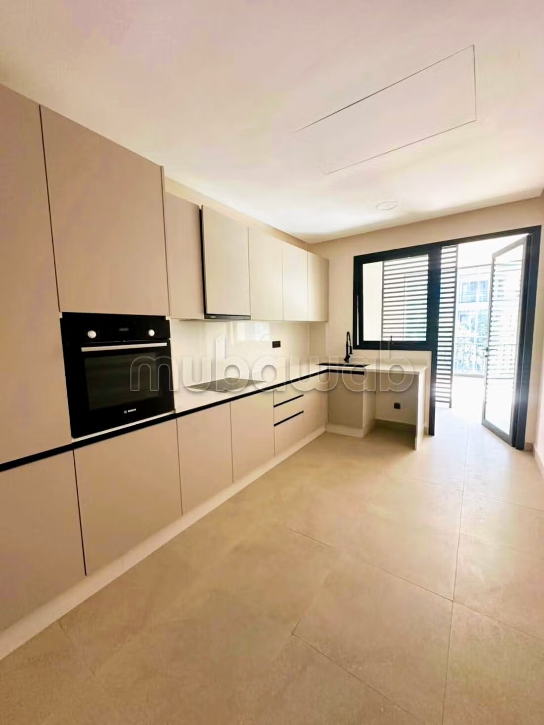 160 m² Apartment for Rent in Rabat - Souissi — Photo 5
