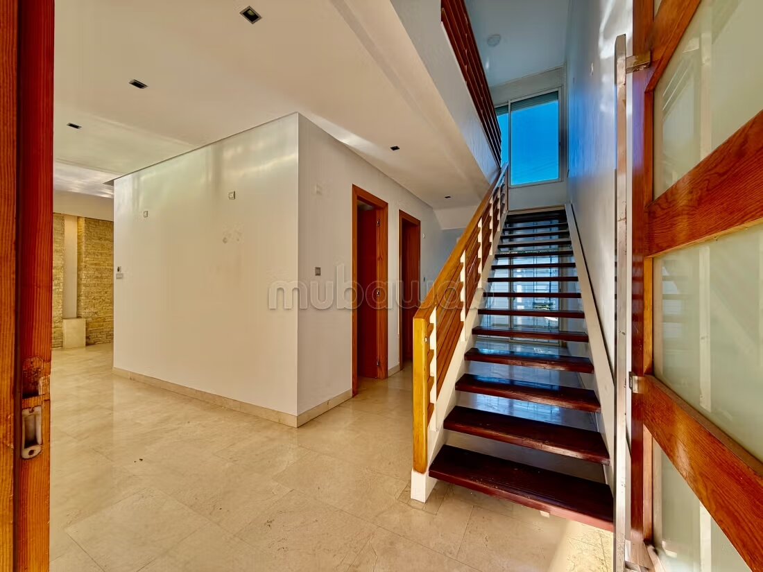 Villa 400 m² à louer à Casablanca — Photo 8