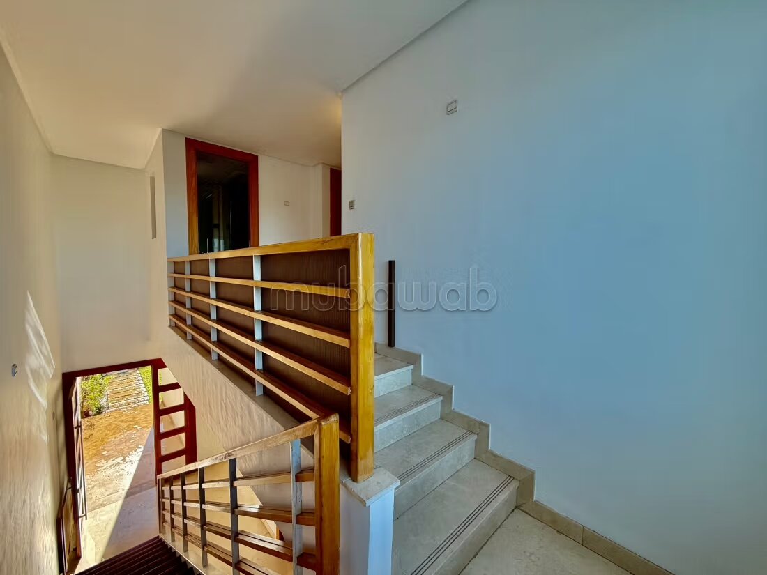 Villa 400 m² à louer à Casablanca — Photo 25