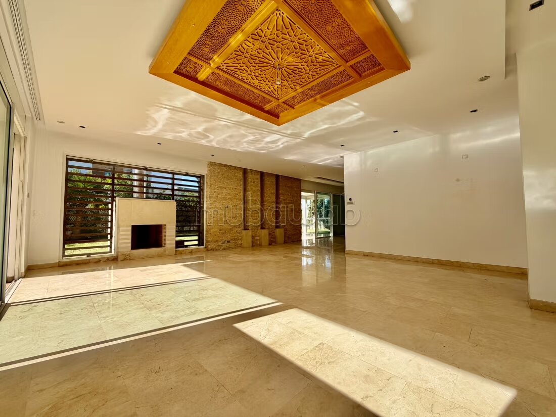 Villa 400 m² à louer à Casablanca — Photo 9