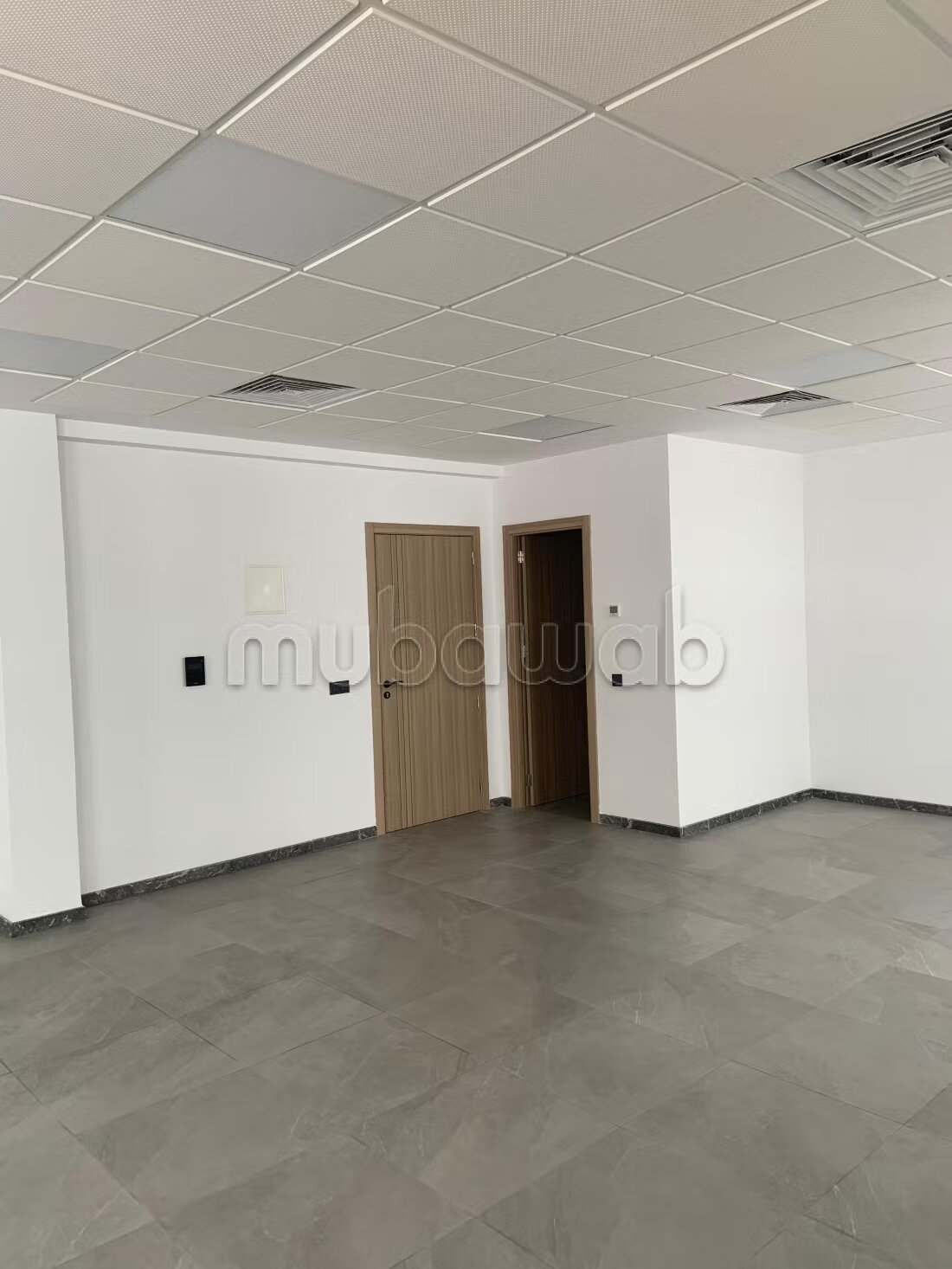 Office 59 m² for Sale in Casablanca — Photo 2