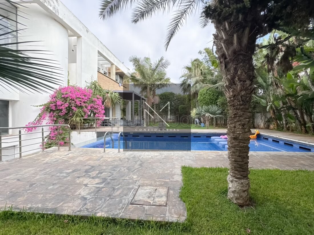 Villa 700 m² for rent in Casablanca (Ain Diab) — Photo 18