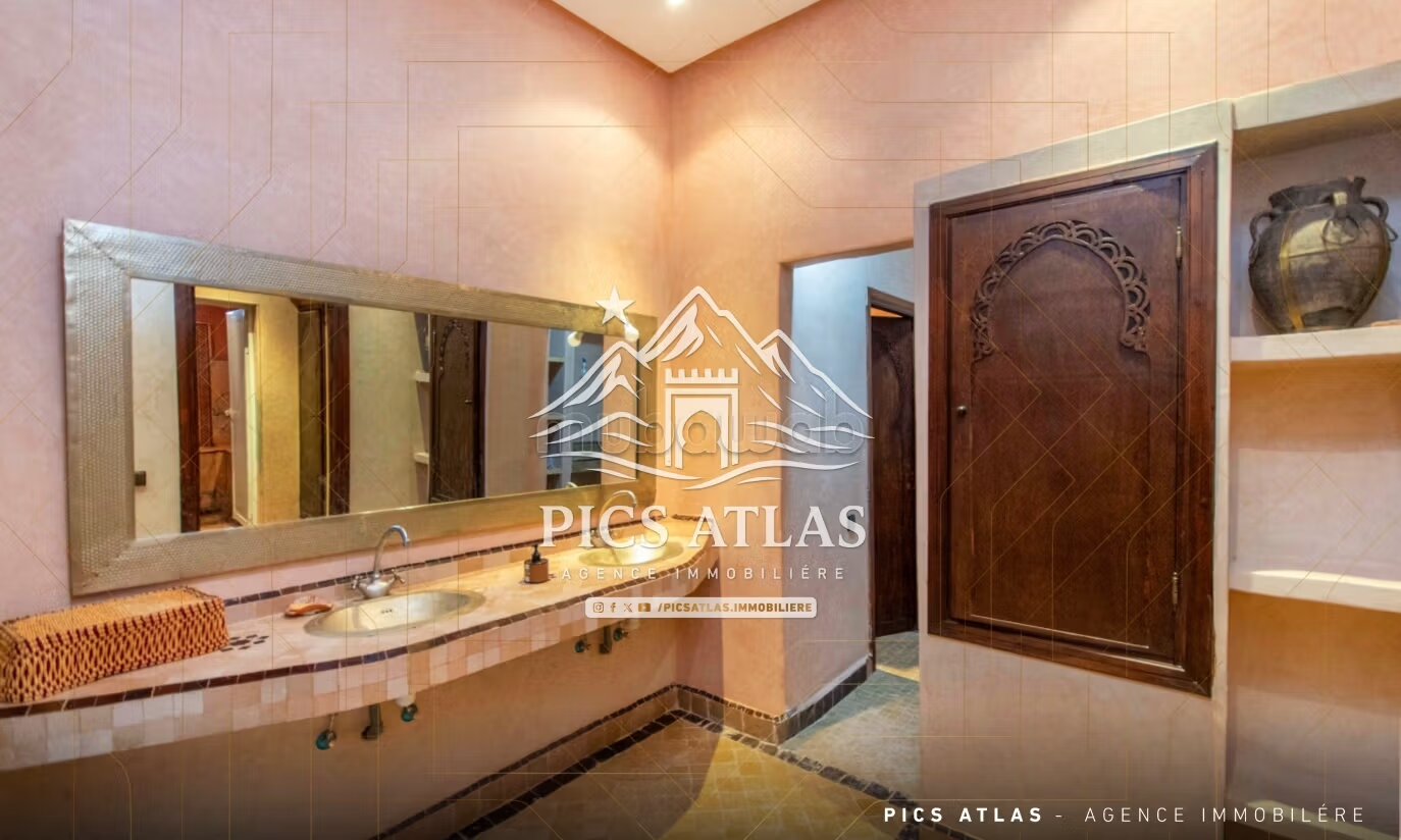 Villa 390 m² for sale in Marrakech (Sidi Abdellah Ghiat) — Photo 14