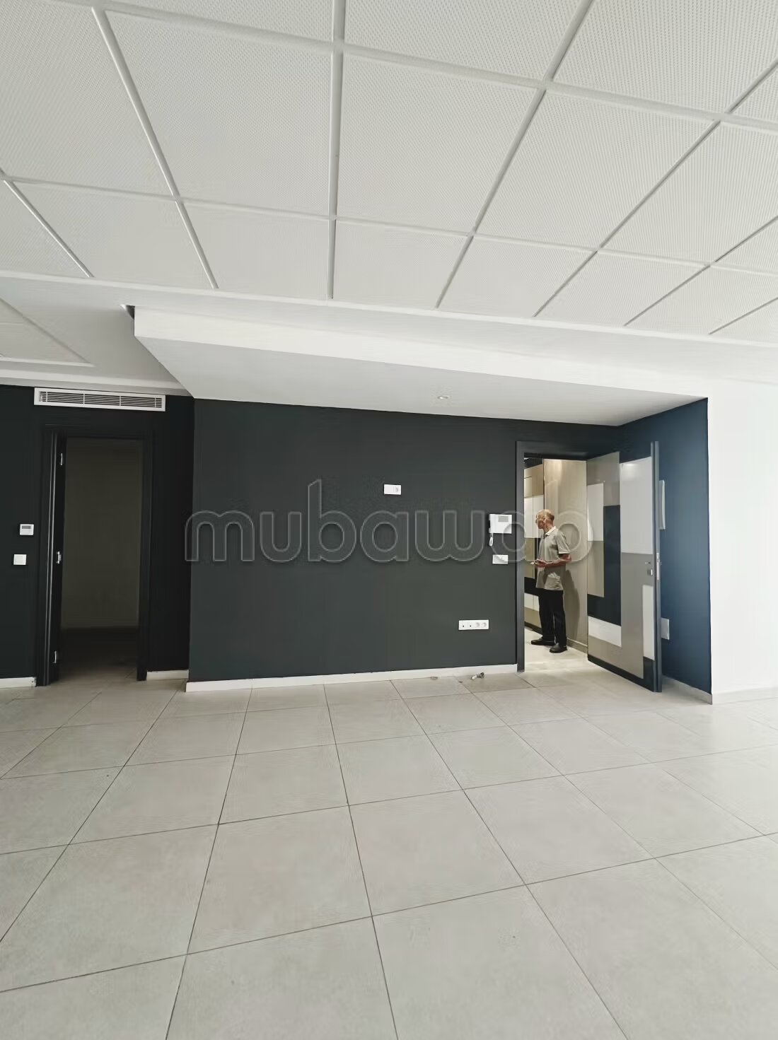 Office 129 m² for Sale in Casablanca — Photo 8