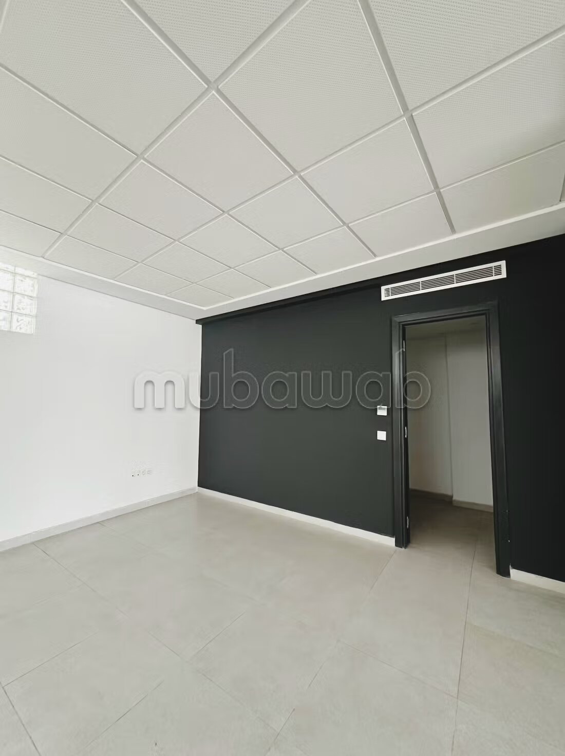 166 m² Office for Sale in Casablanca — Photo 10