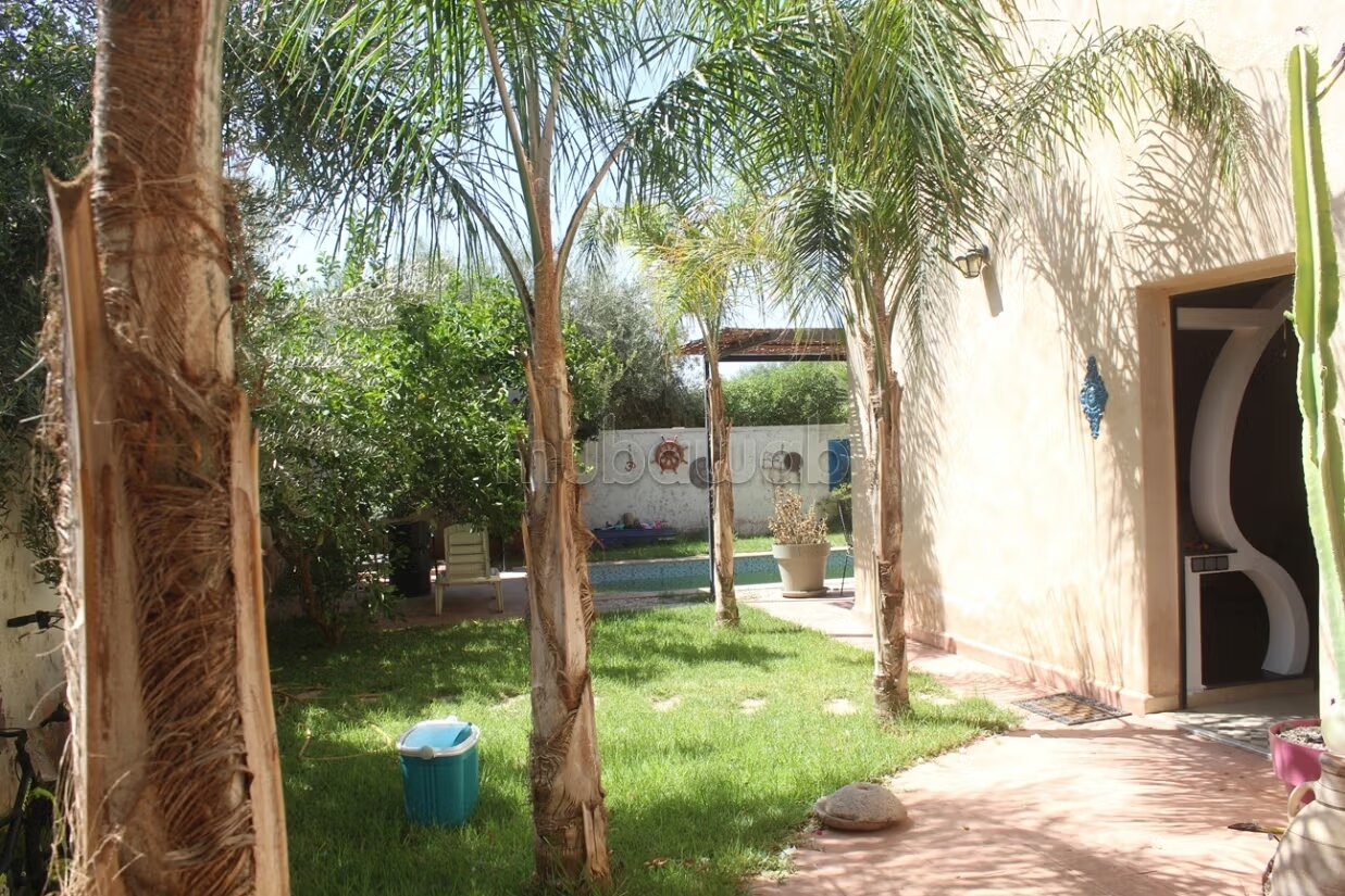 Villa 100 m² à louer à Marrakech avec piscine — Photo 3