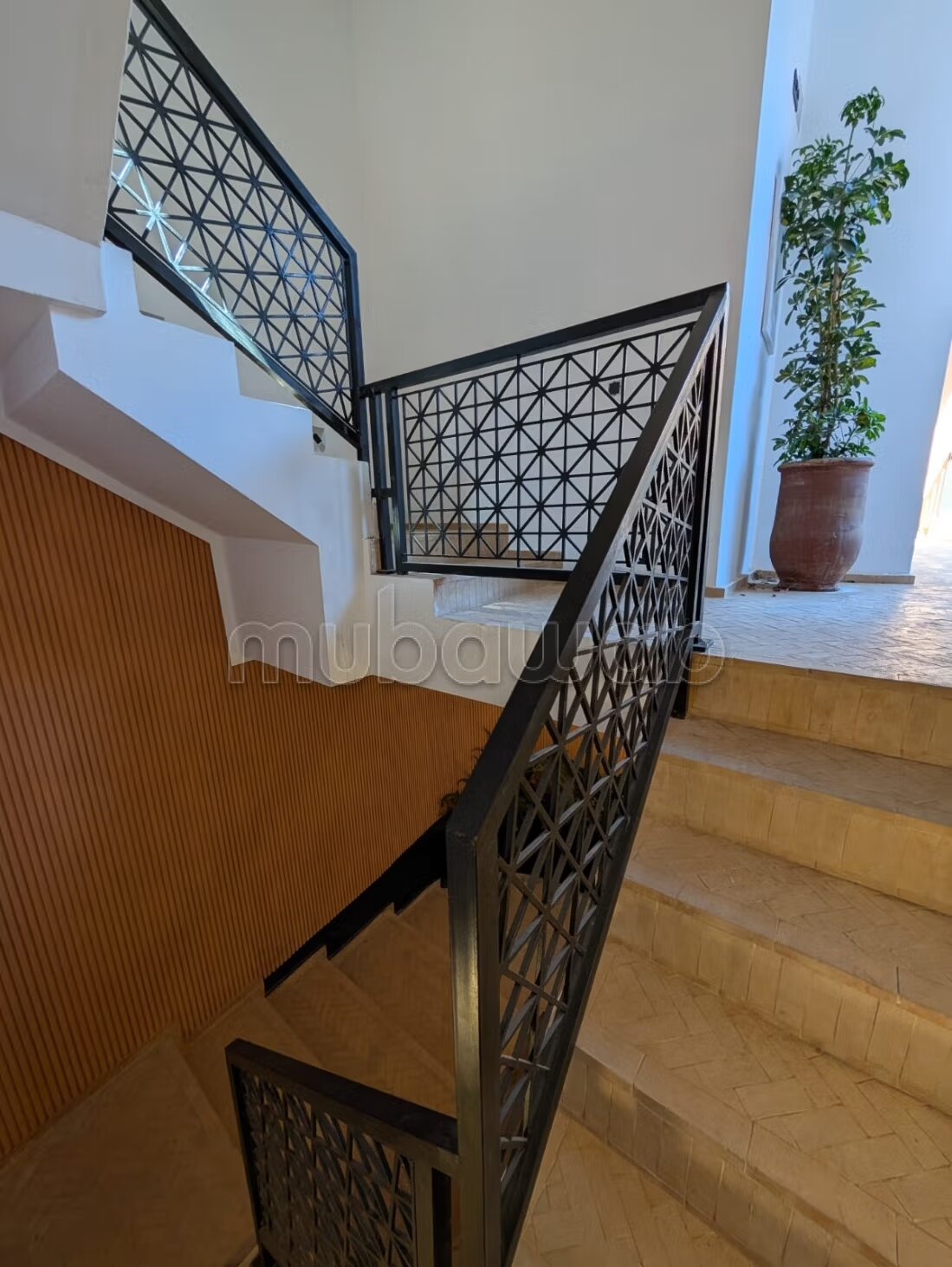 شقة رياض 180 م² للبيع في مراكش (رياد لاروسي) — Photo 24