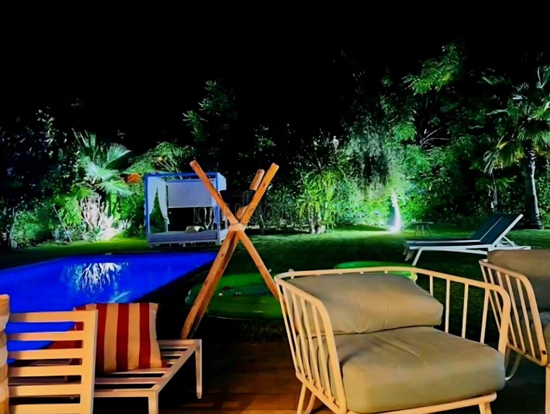 فيلا 360 م² للبيع في الدار البيضاء — Photo 13
