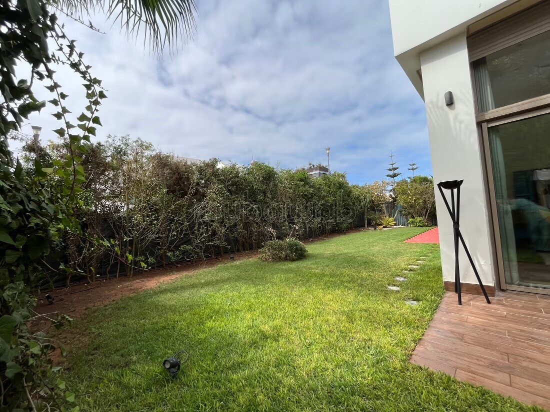 Villa 320 m² à louer à Darbouazza — Photo 4