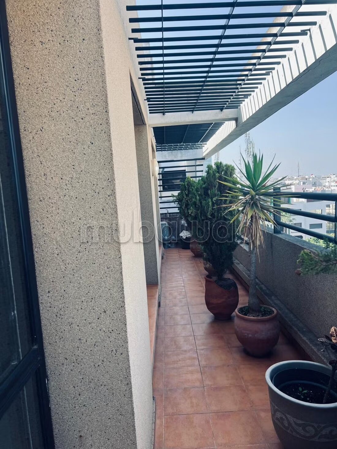 Mahaj Riad Bureau aménagé au 4ème étage à vendre