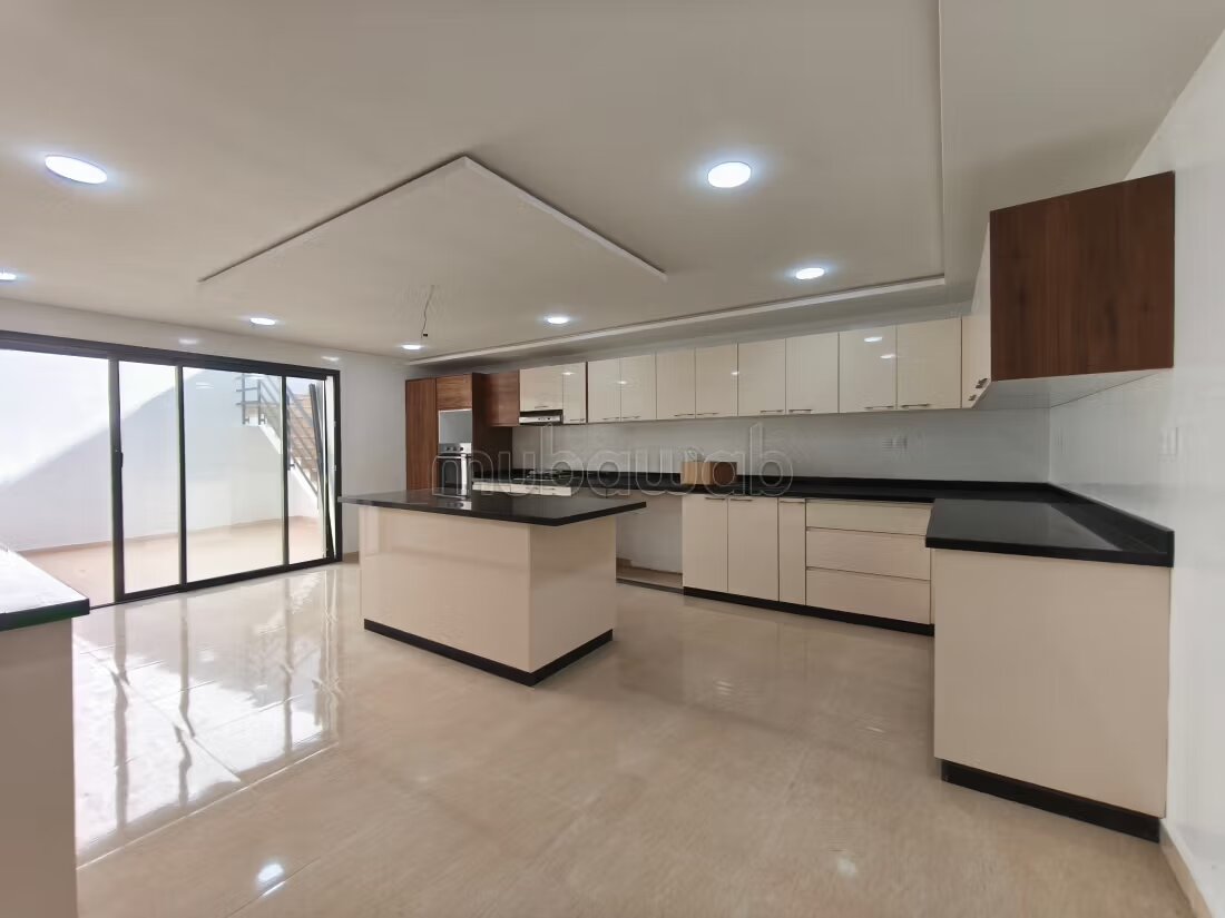 Villa 380 m² à louer à Dar Bouazza — Photo 7