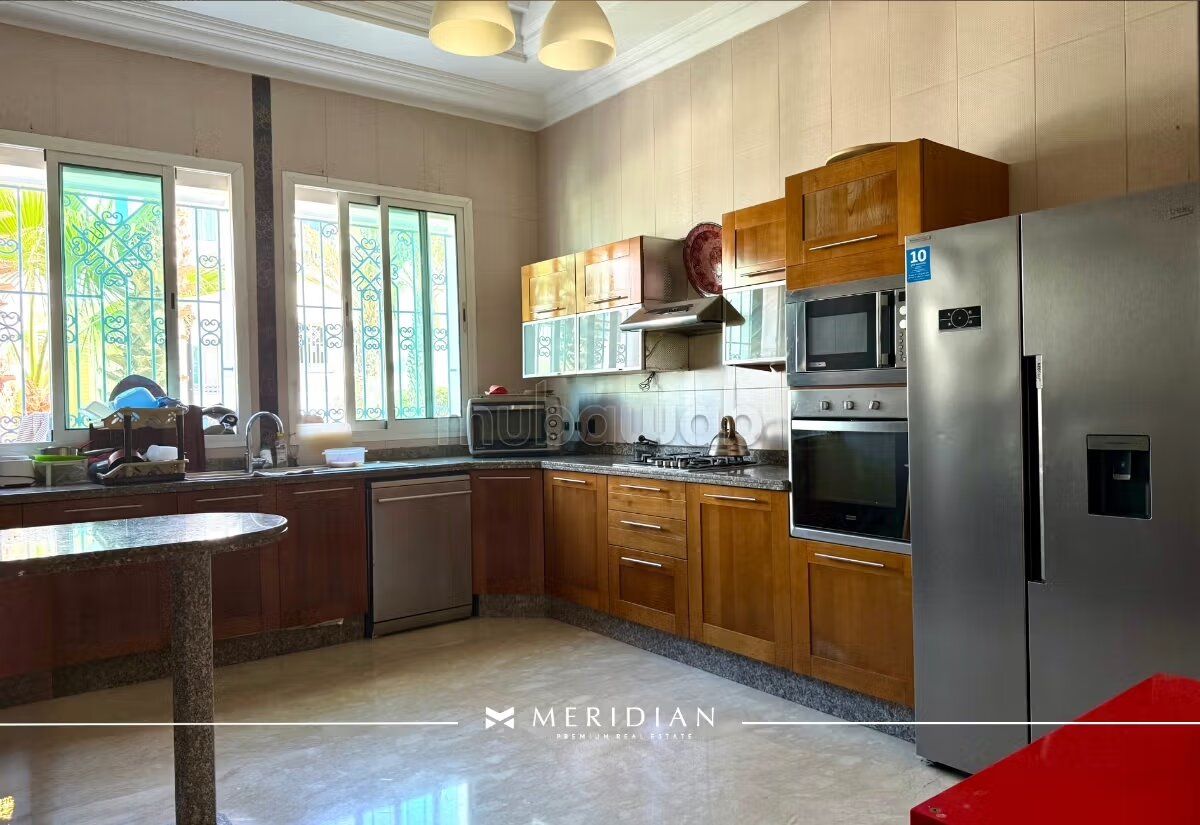 فيلا 450 م² للإيجار في الدار البيضاء (إمتداد أيان دياب) — Photo 13
