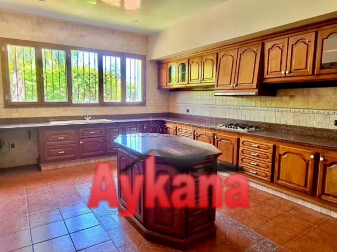 700 m² Villa for Rent in Rabat Souissi — Photo 16