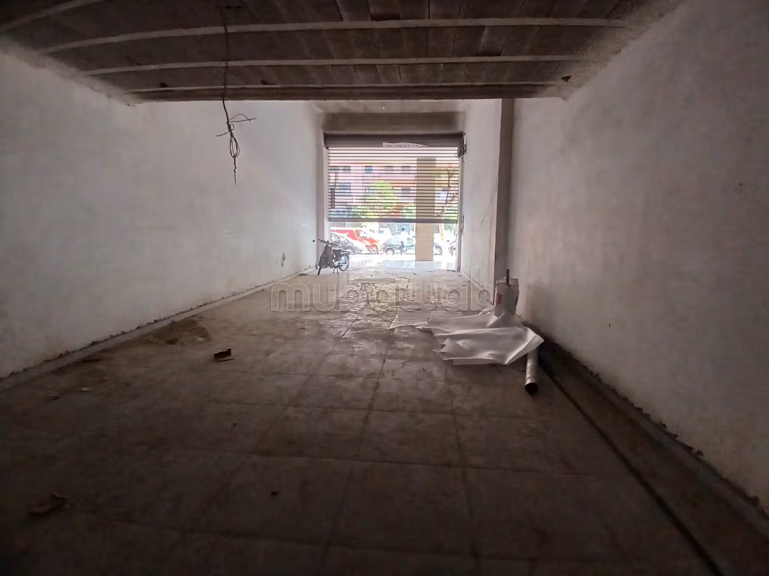 Office 107 m² for rent in Marrakech — Photo 4