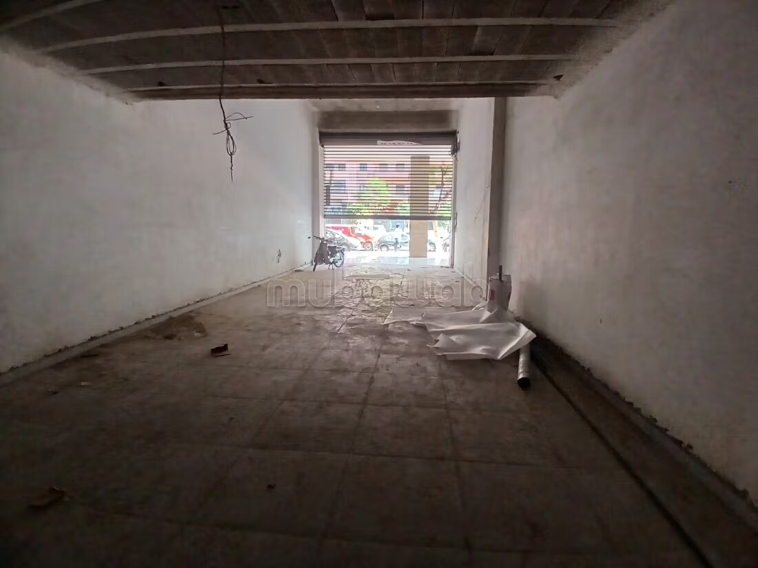 Office 107 m² for rent in Marrakech — Photo 3