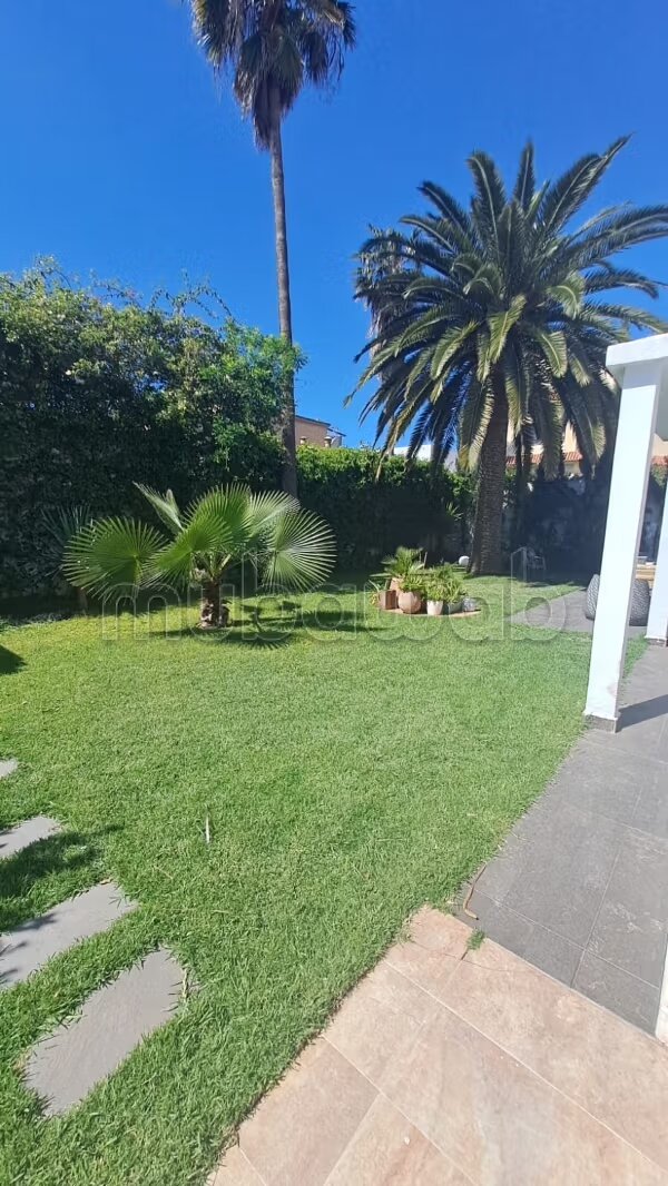 Villa 400 m² à louer à الدار البيضاء — Photo 49