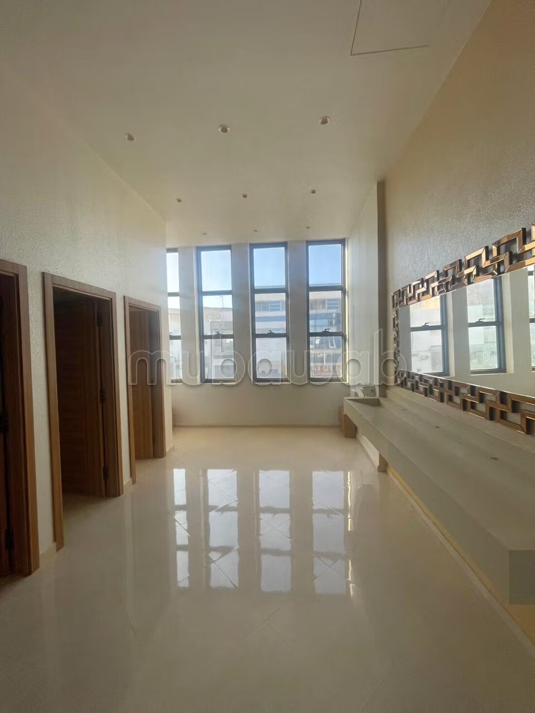 Commercial building 4510 m² for rent in Rabat — Photo 7