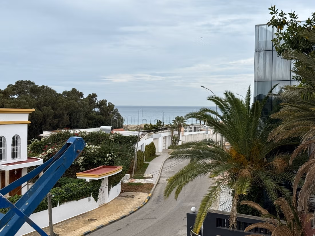 فيلا فاخرة 1000 م² للبيع في طنجة (مالاباتا) — Photo 13