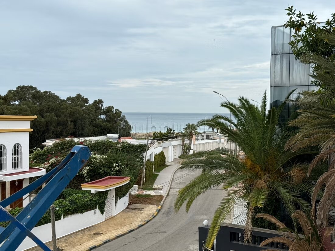 فيلا فاخرة 1000 م² للبيع في طنجة (مالاباتا) — Photo 14