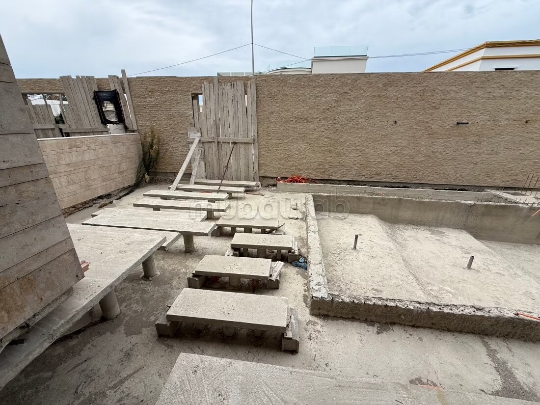 فيلا فاخرة 1000 م² للبيع في طنجة (مالاباتا) — Photo 16